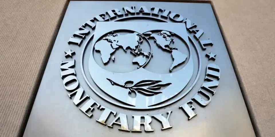 Le FMI alerte sur une économie mondiale à deux vitesses : l’IA stimule la croissance, les conflits freinent le commerce